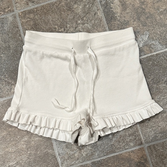 White Ruffle Lounge Shorts - Picture 4 of 4